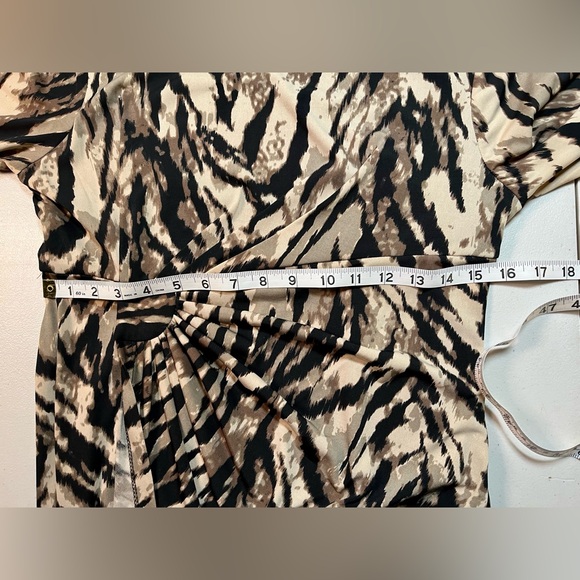 Connected Black and Tan Animal  Patterned Dress - size 12 P - Picture 8 of 17